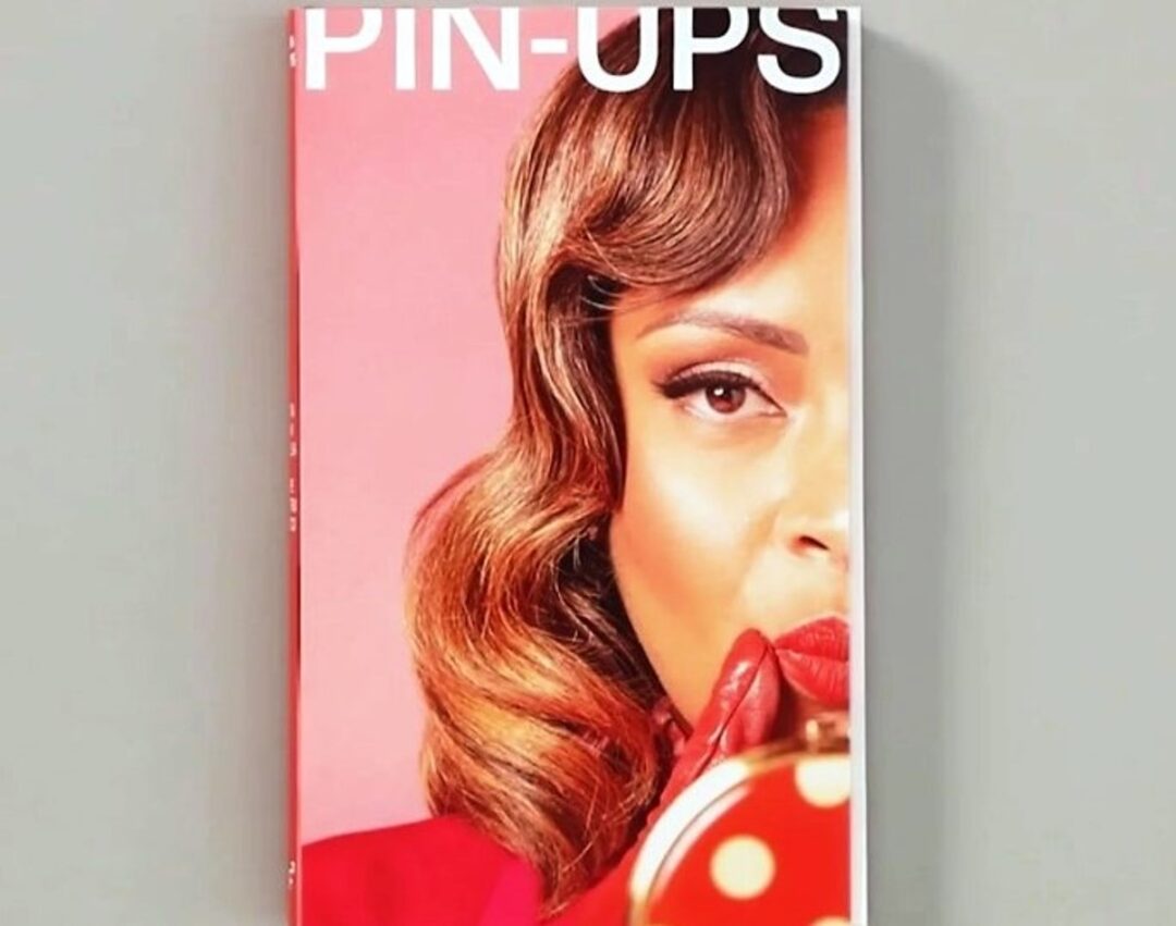 Photo-livro-PIN-UPS-de-Daniela-Petrucci_Imagem-Daniela-Petrucci-1