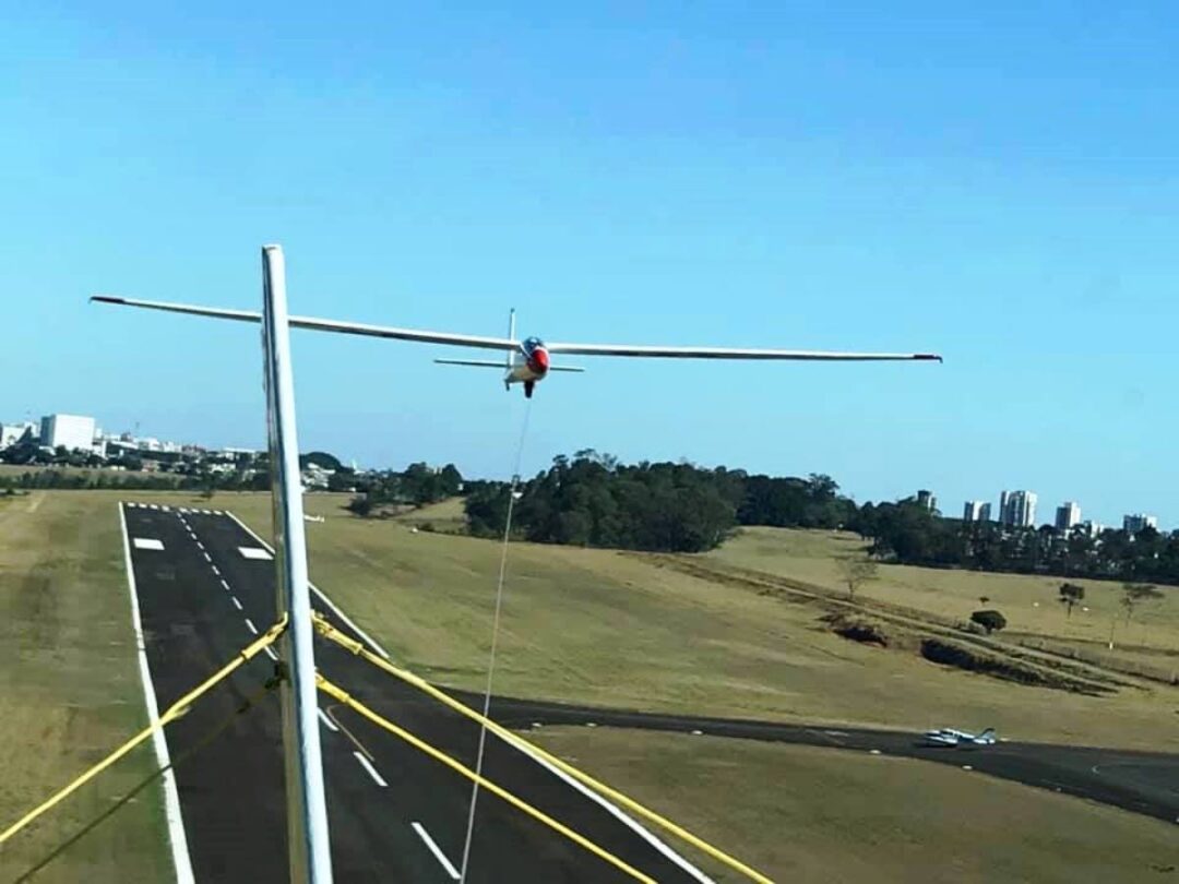Aeroclube-de-Marilia-ganha-segunda-liminar-contra-a-Rede-VOA-e-volta-a-funcionar_Imagem-Ilustrativa.