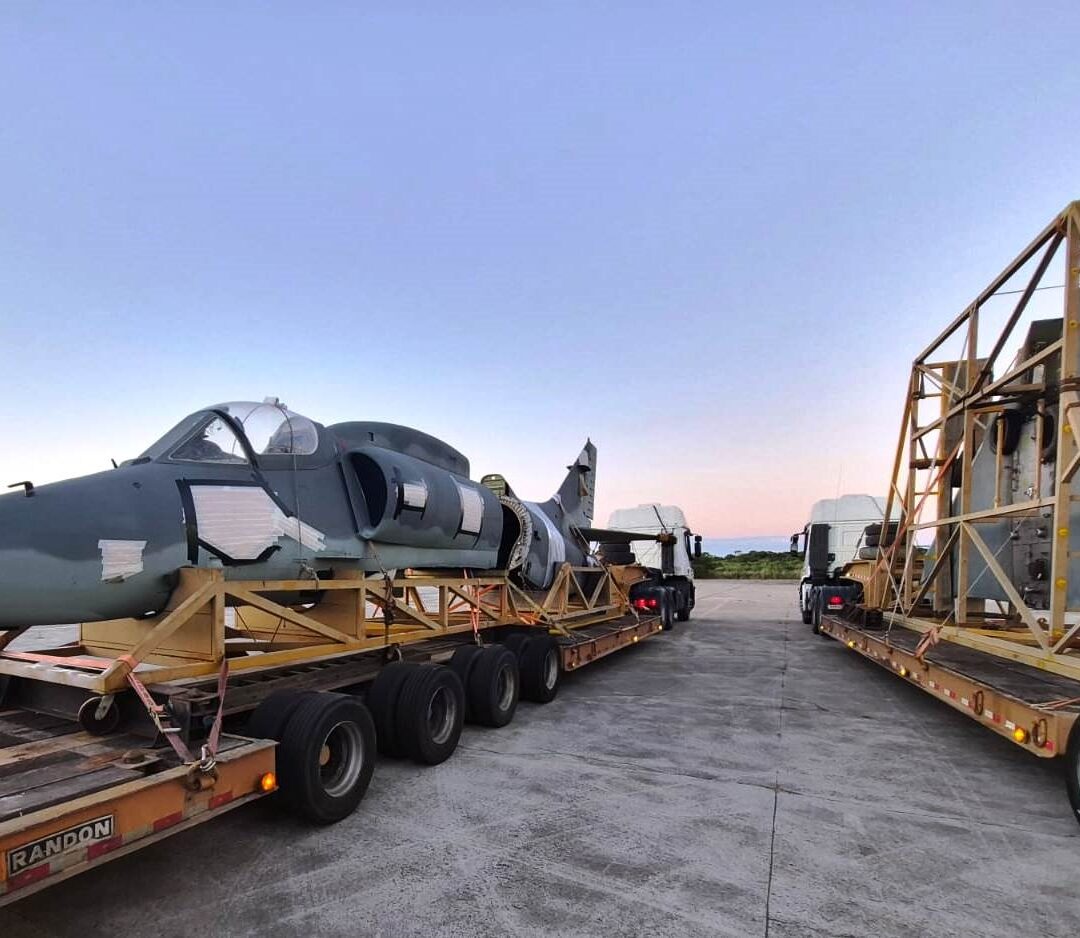 Marinha doa A-4 N-1012 para museu em Santa Catarina e caça deve virar monumento histórico em Balneário Piçarras