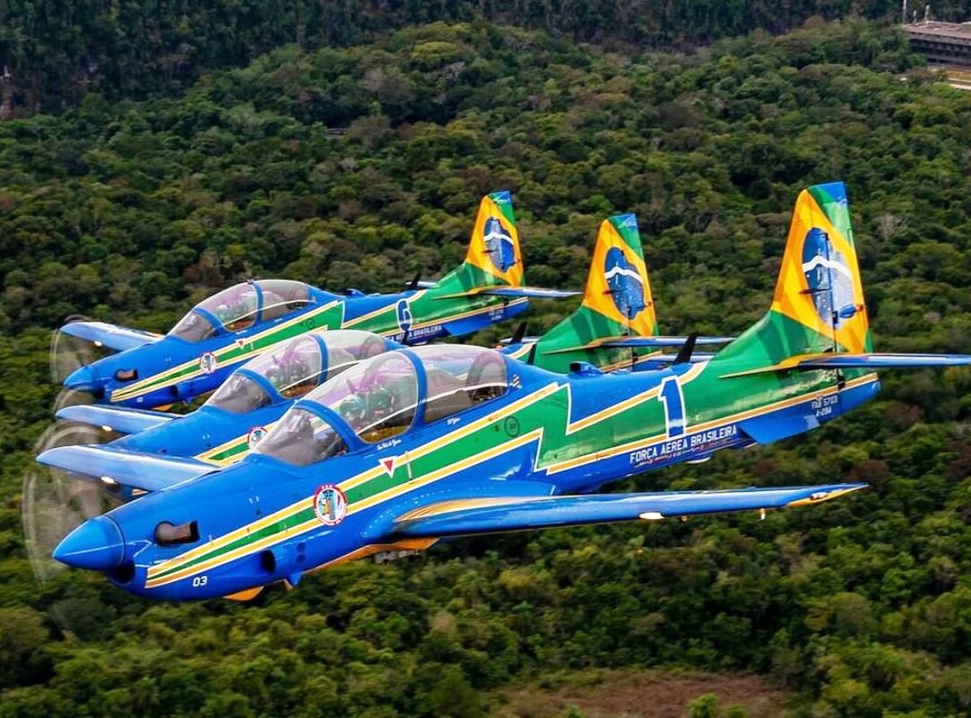 18 ABR 2026 Demonstração da Esquadrilha da Fumaça Poços de Caldas-MG