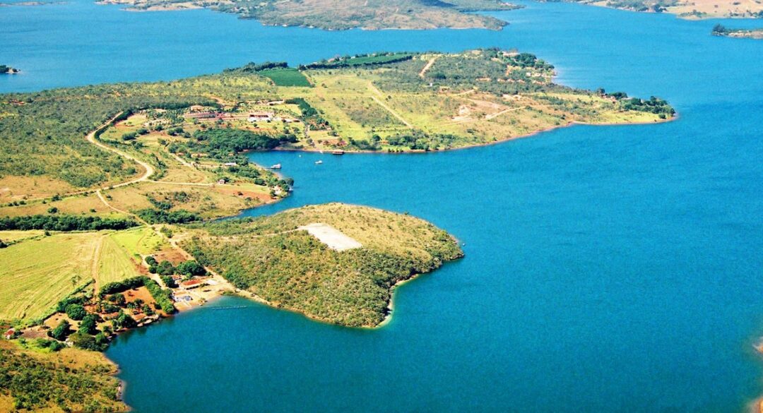 Lago-de-Furnas-onde-fica-o-antigo-Aeroporto-de-Furnas-doado-a-Marinha-do-Brasil_Foto-divulgacao
