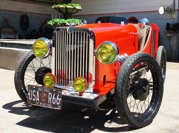 Veiculo-Artesanal-Motorizado-estilo-carro-de-corrida-dos-anos-60_Imagem-AeroJota-1