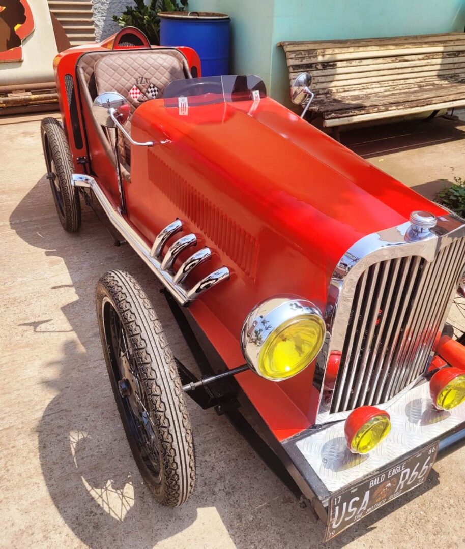 Veiculo-Artesanal-Motorizado-estilo-carro-de-corrida-dos-anos-60_Imagem-AeroJota-6