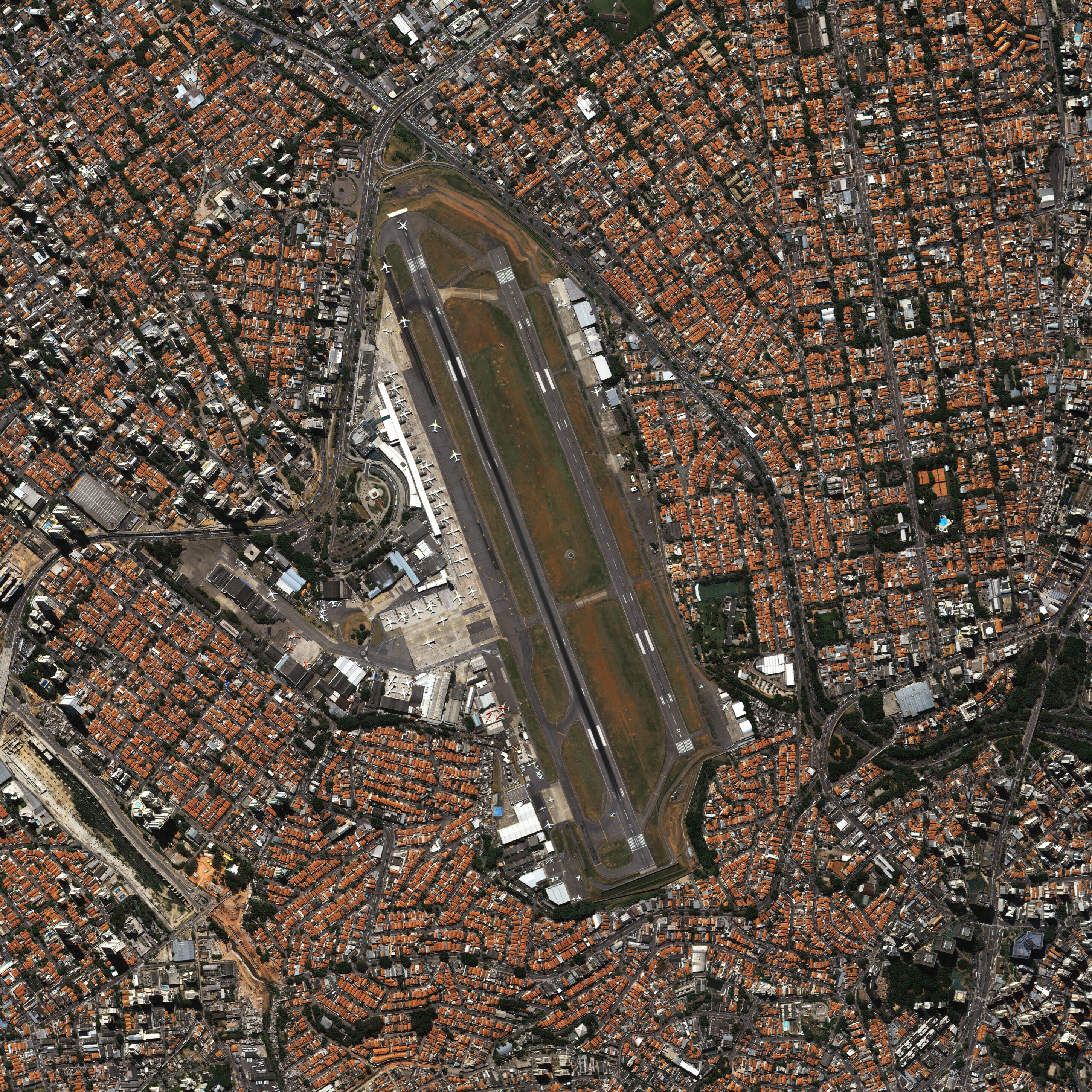Aeroporto de Congonhas pode voltar a operar fora do horário_Imagem Ilustrativa 1