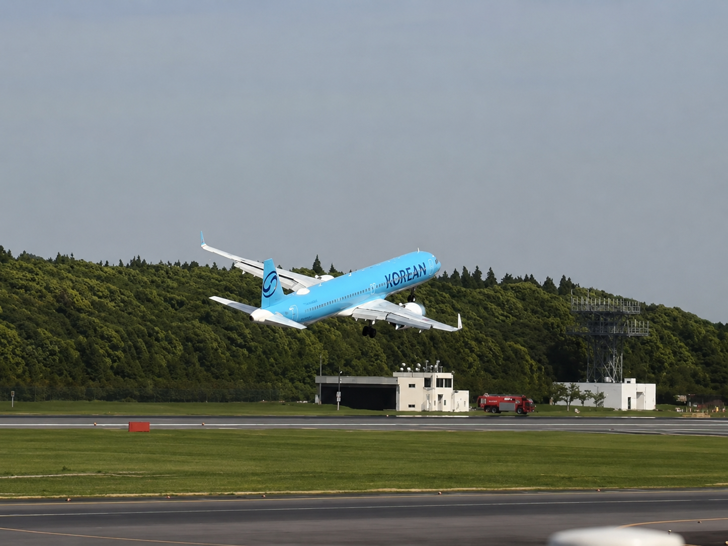 Airbus A321neo da Korean Air tocar a pista e arremeter durante uma aproximação crítica no Aeroporto de Narita_Imagem Ilustrativa