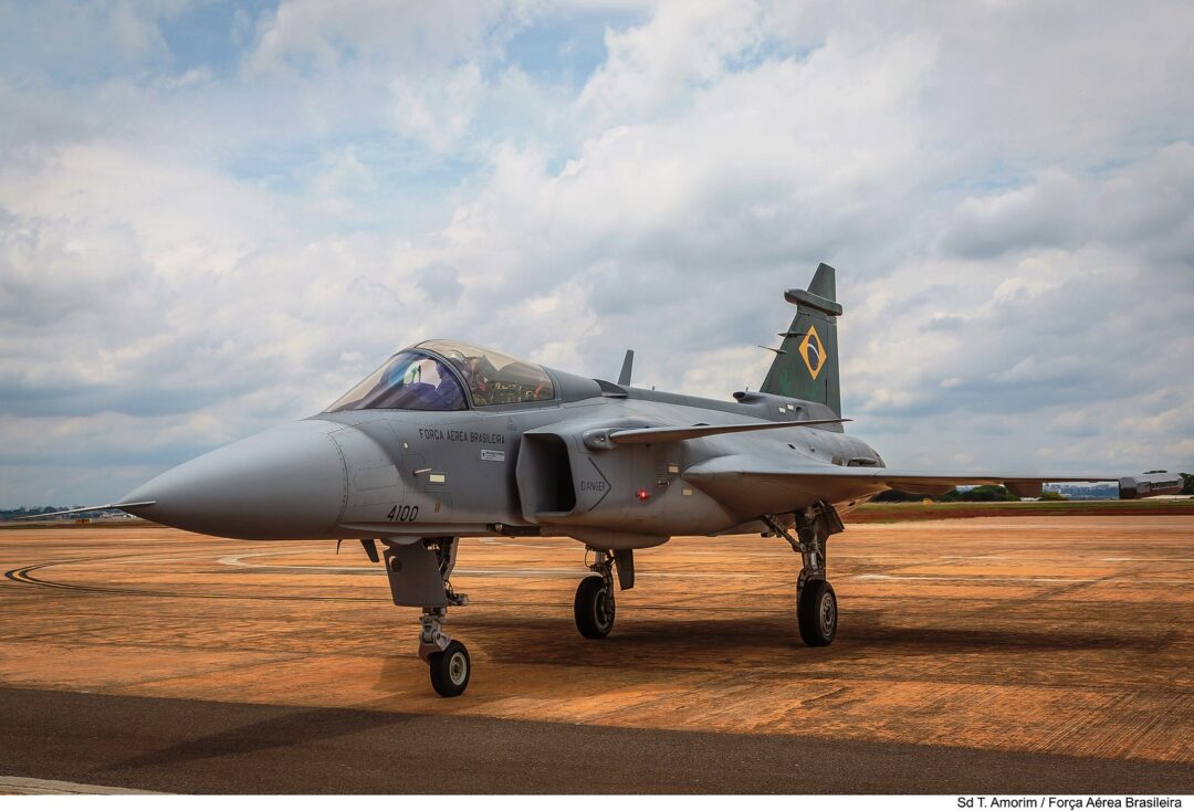 F-39E-Gripen-da-FAB_Imagem_Sd-T-AMORIM