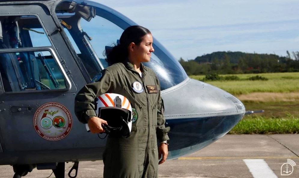 Marinha-do-Brasil-forma-as-primeiras-mulheres-aviadoras-navais-Seg-Ten-Fuzileiro-Naval-Helena-Monteiro_Imagem-Marinha-do-Brasil