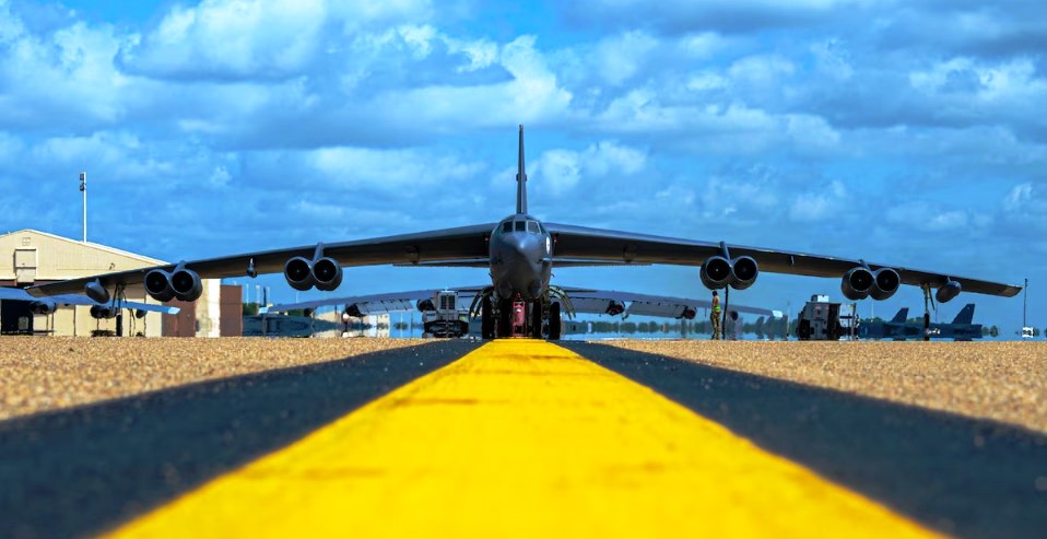 B-52-que-caiu-na-California-testava-sistemas-modernizados-quando-sofreu-acidente_Imagem-USAF-1