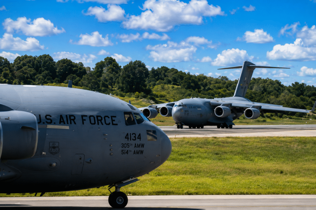 C-17-fazem-parte-da-maior-ponte-aerea-de-ajuda-humanitaria-a-Venezuela_Imagem-USAF