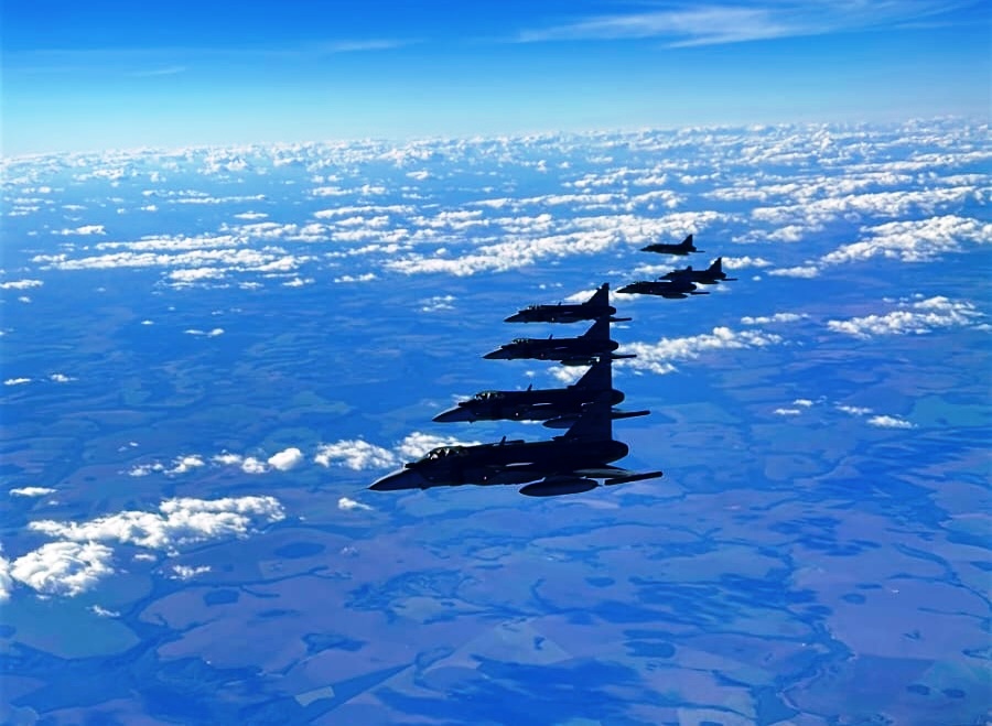 FAB-envia-6-F-39E-Gripen-e-2-KC-390-Millennium-para-Operacao-SALITRE-no-Chile_Imagem-1oGDA-FAB-2