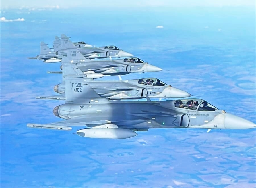 FAB-envia-6-F-39E-Gripen-e-2-KC-390-Millennium-para-Operacao-SALITRE-no-Chile_Imagem-1oGDA-FAB-3
