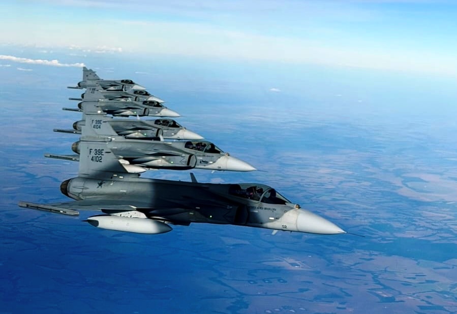 FAB-envia-6-F-39E-Gripen-e-2-KC-390-Millennium-para-Operacao-SALITRE-no-Chile_Imagem-1oGDA-FAB-6