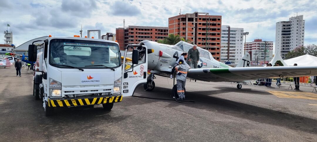Gran-Petro-Aviation-doa-mil-litros-de-combustivel-de-aviao-para-os-Aeroclubes-participaram-do-Arraia-Aereo-2026_Imagem-Gran-Petro-Aviation-3