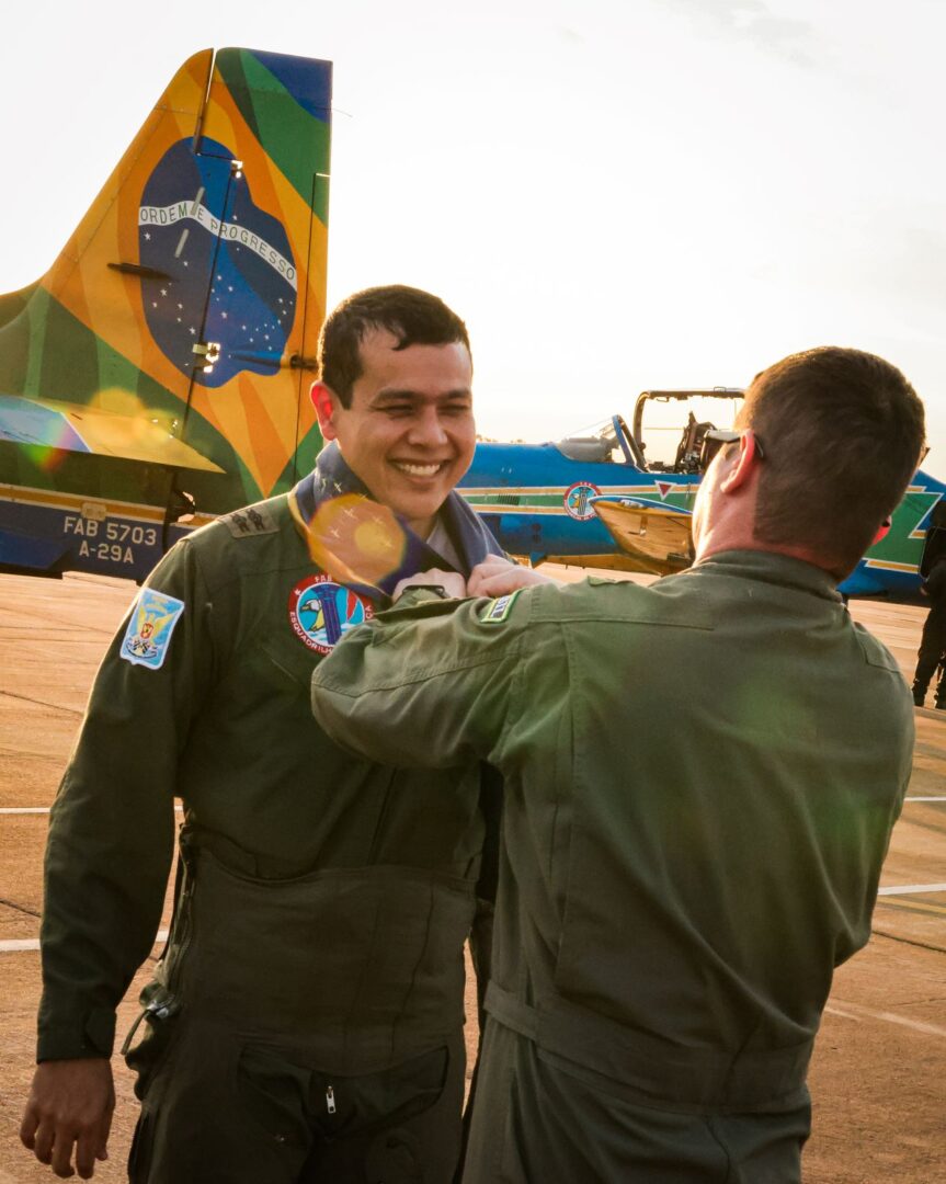 Major-Av-YOSHIDA-termina-seu-treinamento-como-lider-da-Esquadrilha-da-Fumaca_Imagem-EDA-1
