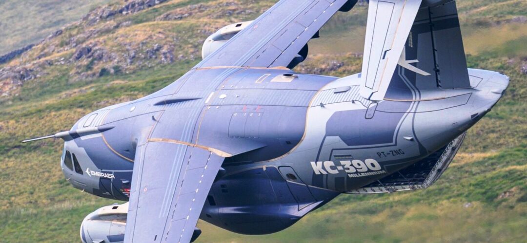Aviao-da-Embraer-KC-390-em-passagem-pelo-March-Loop-no-Pais-de-GalesImagem-Divulgacao