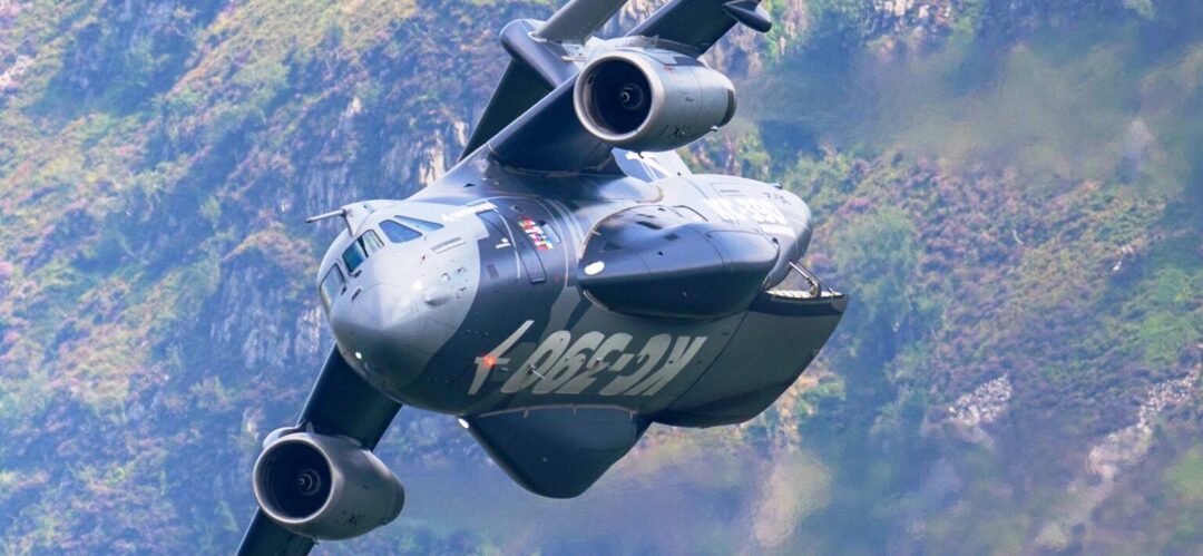 Aviao-da-Embraer-KC-390-em-passagem-pelo-March-Loop-no-Pais-de-GalesImagem-Divulgacao-2