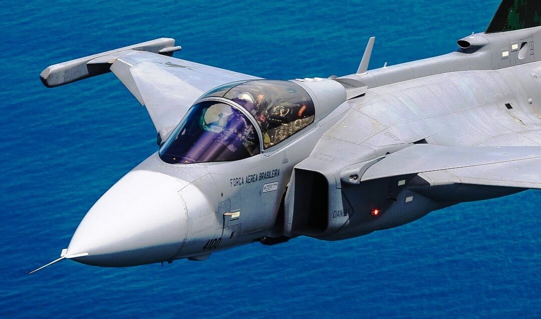 Caça Gripen F-39 brasileiro reacende debate sobre custo e soberania
