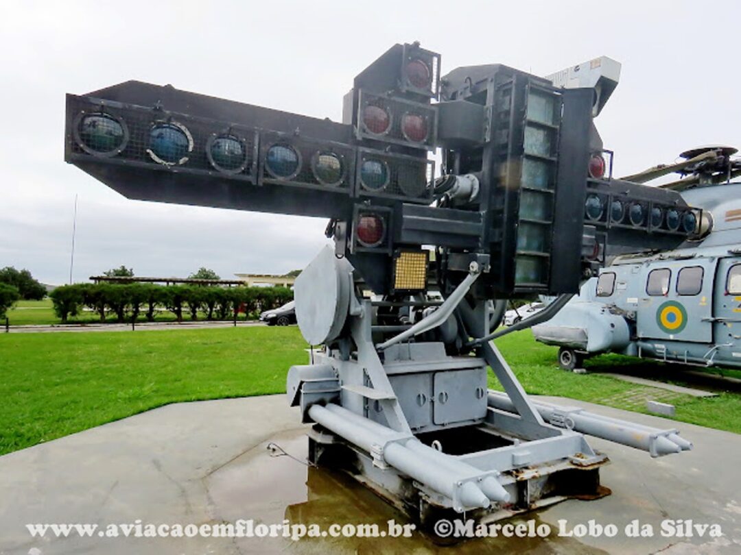 Museu-da-Aviacao-Naval-em-Sao-Pedro-da-Aldeia_Imagem-Marcelo-Lobo-Aviacao-em-Floripa-3