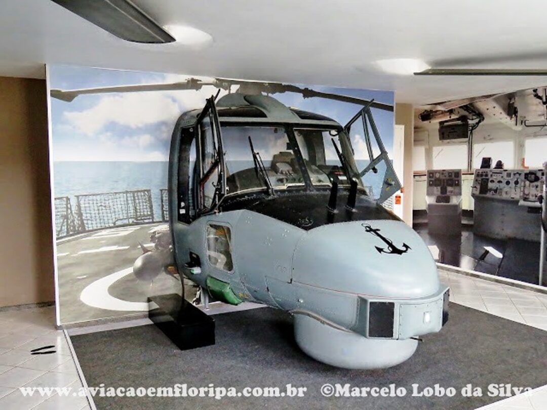 Museu-da-Aviacao-Naval-em-Sao-Pedro-da-Aldeia_Imagem-Marcelo-Lobo-Aviacao-em-Floripa-4