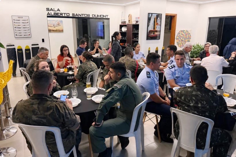4o-Portoes-Abertos-do-Hangar-2o-EIA