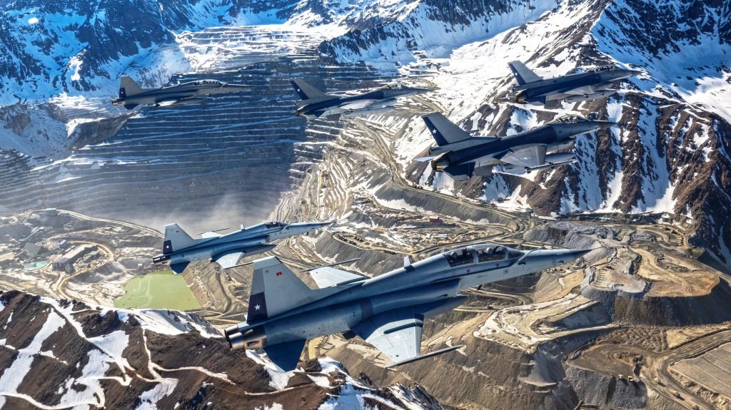 F-5-completa-50-anos-no-Chile_Imagem-FACh